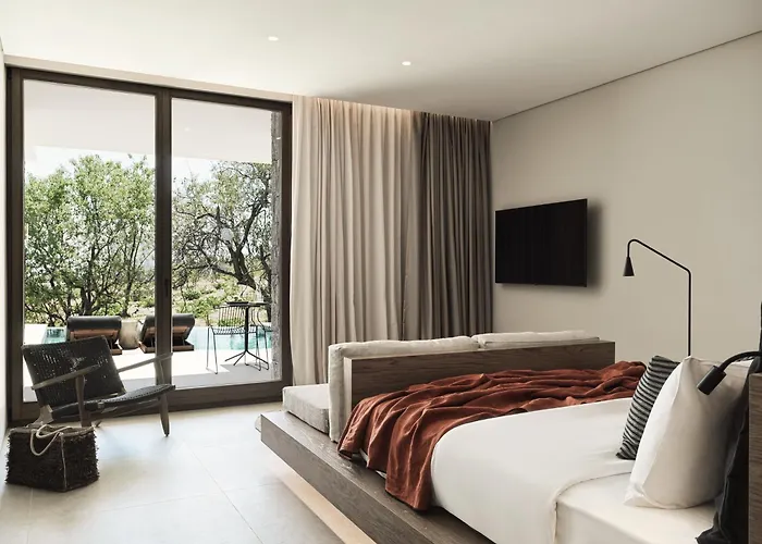 Magma Santorini, In The Unbound Collection By Hyatt Vourvoúlos